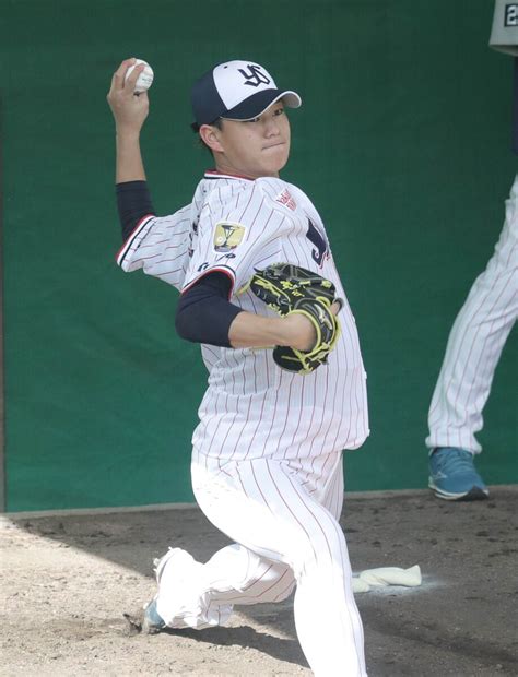 【ヤクルト】 高橋奎二「直球が操りにくい」wbc球に困惑 15日のロッテ戦で佐々木朗希と“侍対決”も スポーツ報知