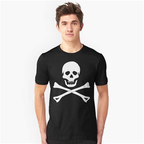 Skull And Crossbones Pirate T Shirt By Sportst Shirts Redbubble