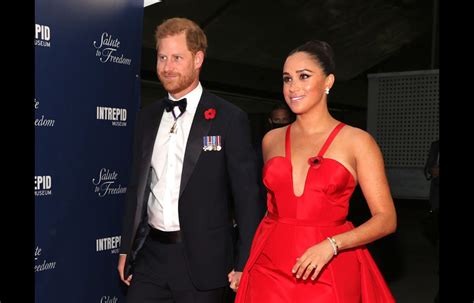 Foto Meghan Markle e Príncipe Harry mostraram a filha pela primeira