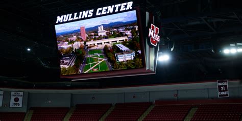 UMass Mullins Center - Scoreboards - Five Star Building Corp