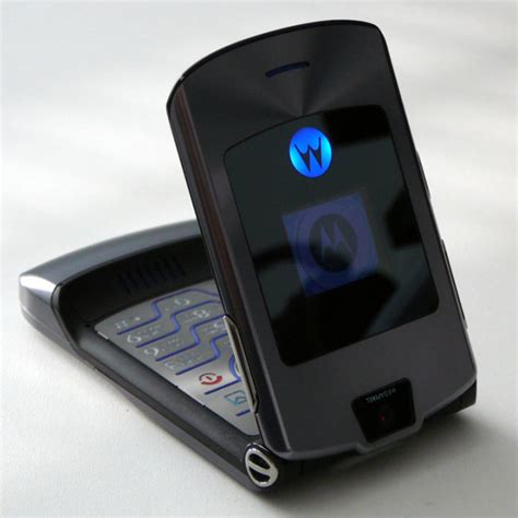 Motorola V3 Flip โทรศัพท์ Motorola Razr V3 100 คุณภาพดี22นิ้วโทรศัพท์