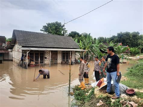 Banjir Bengawan Solo Renggut Nyawa Bocah Berusia Tahun Tenggelam Di