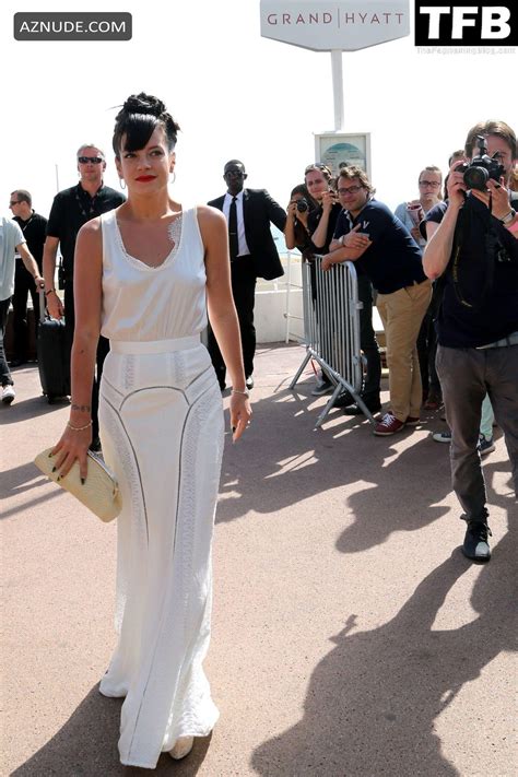 Lily Allen Sexy Seen Flaunting Her Hot Cleavage In A White Top At The Cannes Film Festival Aznude