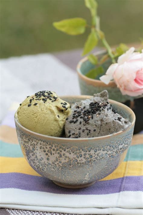 Glace au sésame noir et Glace au thé vert Recette glace Crème glacée