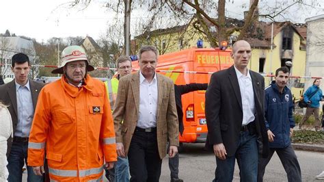 Acht Menschen Sterben Bei Gro Brand In Backnang