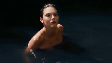 El Impactante Topless De Kendall Jenner Para Una Revista En Fotos Y