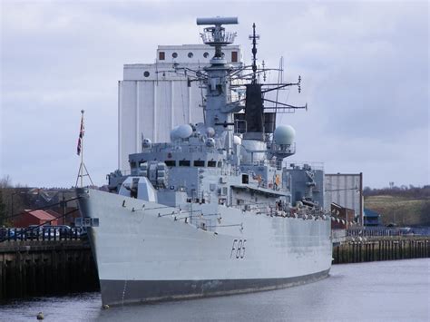 Royal Navy F85 Hms Cumberland Type 22 Frigate Royal Navy Flickr