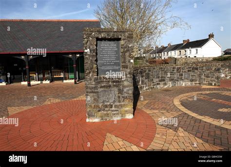 Hywel Dda Memorial Garden Fotografías E Imágenes De Alta Resolución Alamy