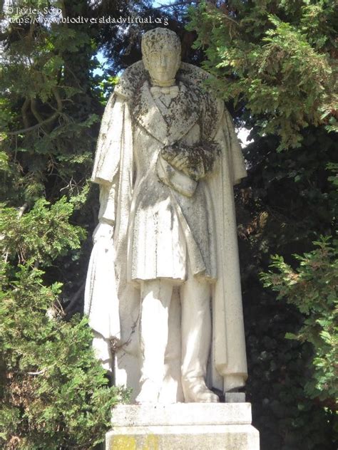 Estatua de Gay Lussac Limoges Biodiversidad Virtual Etnografía
