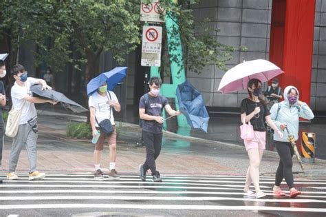 軒嵐諾晚間將觸地！台北留意強風 「這區」午後開始炸雨 天氣速報 生活 Nownews今日新聞