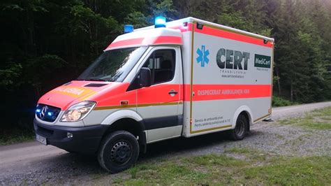 Caravana Cu Medici Ajunge La Muntele Rece Va Fi Prima Misiune A