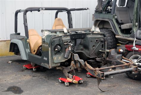 Nude Jeep Wrangler This Used To Be A Six Cylinder Jeep Wra Flickr