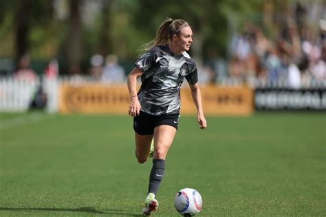 Through A Tough Stretch Rachel Hill Bringing Positivity For New Nwsl