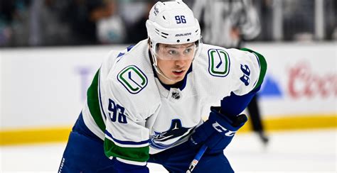 Canucks sign Kuzmenko to multi-year contract extension | Offside