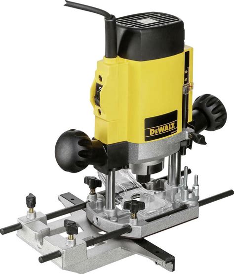 Dewalt Dw Plunge Router W With Speed Settings And Suction System