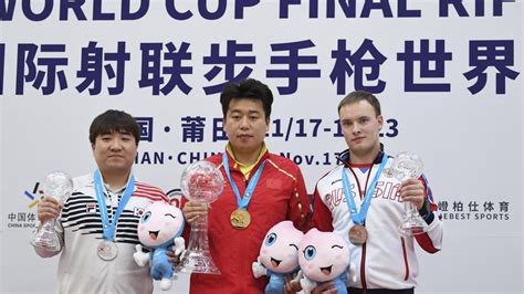 Pang Wei Wins Mens 10m Air Pistol Gold At Issf World Cup Cgtn