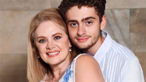 Erika Buenfil Revela C Mo Su Hijo Nicol S Coincidi Con Sus Medias