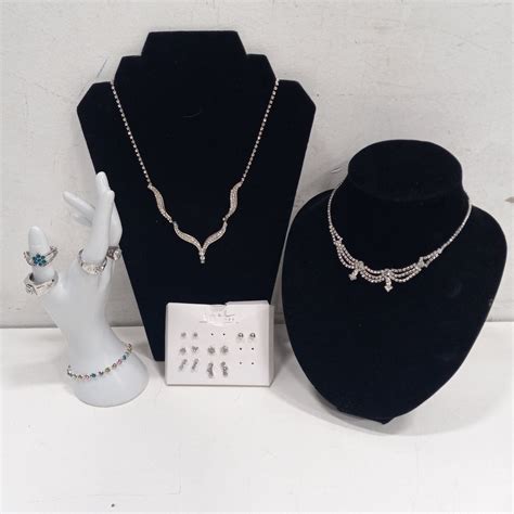 Set Of White Gold Costume Jewelry Ebay