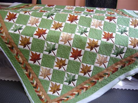 Leaf Quilt Pattern Maple Leaf Quilt Pattern Quilt Pattern Ideas