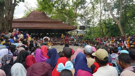 Sehari Belasan Ribu Wisatawan Kunjungi Segitiga Wisata Bojonegoro