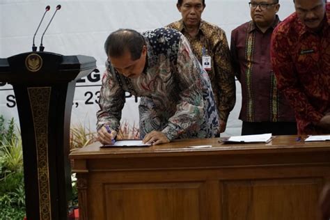 Pemkot Kediri Ikut Teken Nota Kesepahaman Optimalisasi Pendapatan