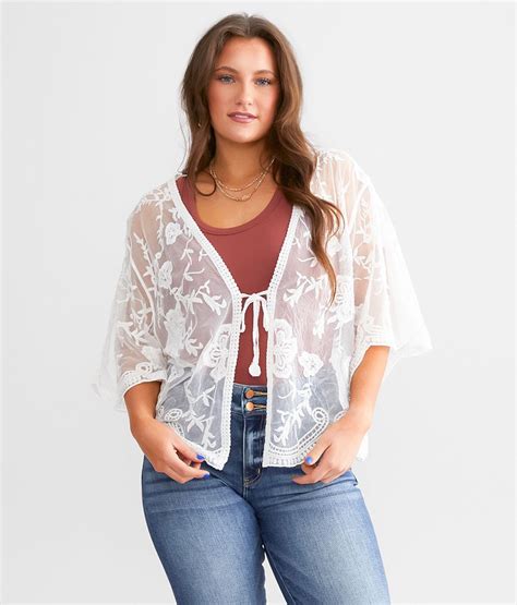 Dizzy Lizzy Scalloped Lace Kimono Womens Kimonos In White Buckle