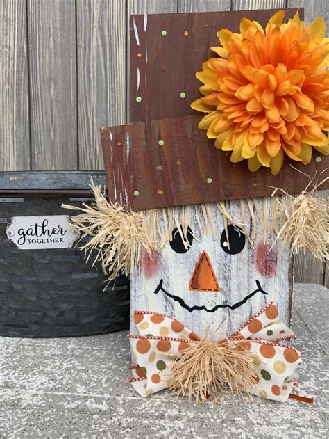 Cute Rustic Painted Wood Scarecrow Fall Crafts Diy Diy Christmas