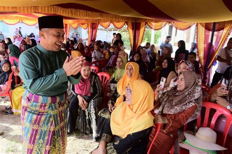 Wabup Bagus Santoso Dukung Budaya Baarak Balimau Desa Teluk Latak Jadi