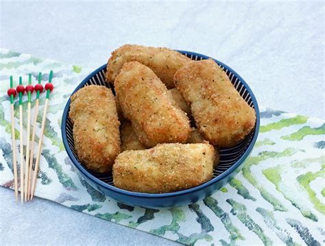 Croquetas de Jamon are creamy Spanish ham croquettes