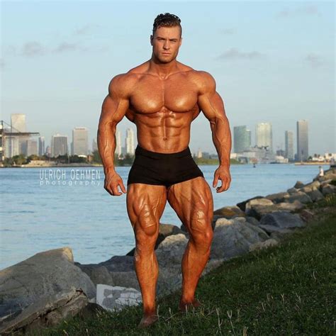 Chris Bumstead Bodybuilder Height Weight Age Tikkay Khan