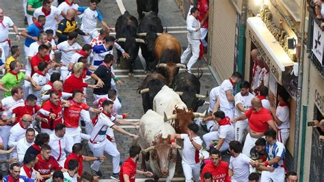 Los Fuente Ymbro firman un fugaz cuarto encierro de San Fermín