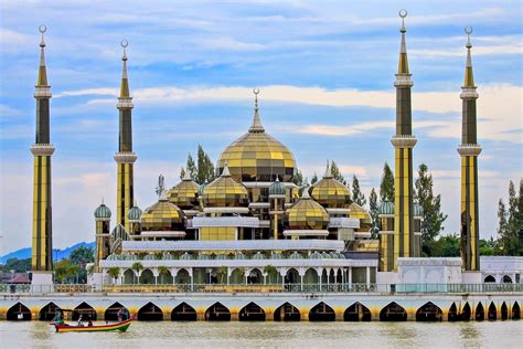 Where To See Some Of The Worlds Most Beautiful Mosques