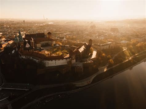 Premium Photo Sunrise View Wawel Castle And Gothic Cathedral In