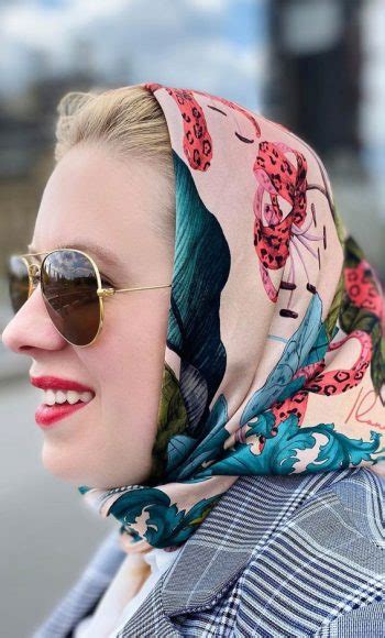 39 Trendy Ways To Wear A Head Scarf The Queen Head Scarf Style