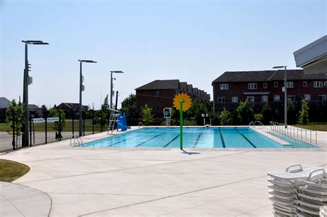 Applewood Outdoor Pool, Mississauga, ON