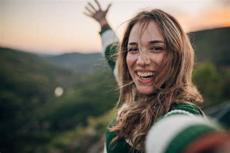 5 Consejos Para Alcanzar La Felicidad Este 2024 Según El Psiquiatra Enrique Rojas Terra