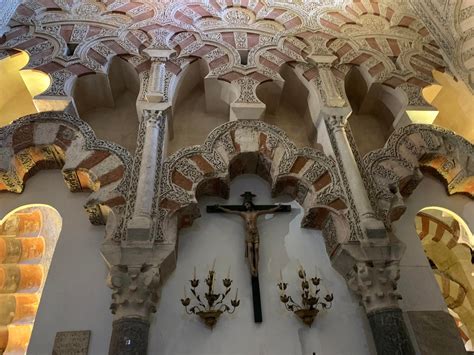 I went to the Great Mosque of Córdoba (special building) in real life ...