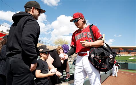 Arizona Diamondbacks players share their pregame routines