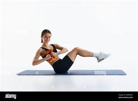 Russian twist gym hi-res stock photography and images - Alamy