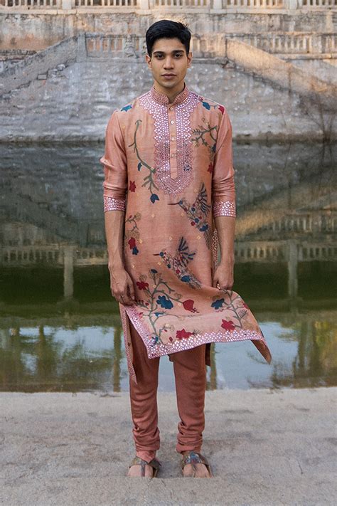 Buy Pink Kurta Handwoven Silk Hand Painted Floral Set For Men By