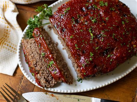 Slow Cooker Meatloaf Is The Ultimate Meal For Your Busy Weeknight