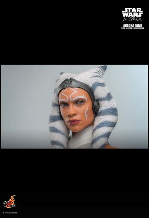 Star Wars Ahsoka Hot Toys Figure Rosario Dawson In Action