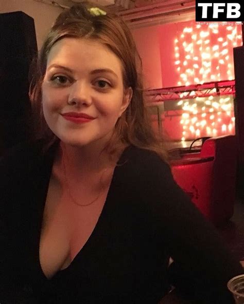 Georgie Henley Sexy 7 Photos Thefappening