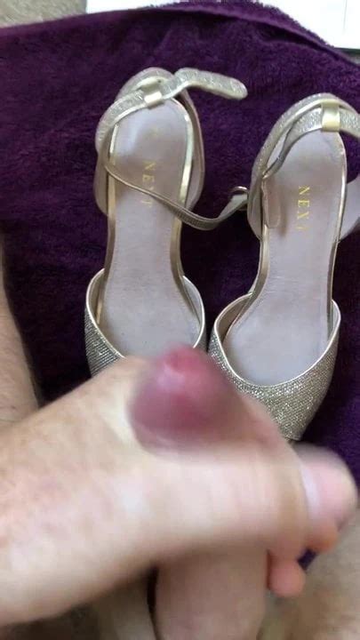 Cumming Over Wife S New Summer Shoes English Gay In English Porn XHamster