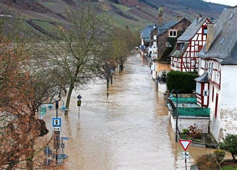 Hochwasser An Der Mosel