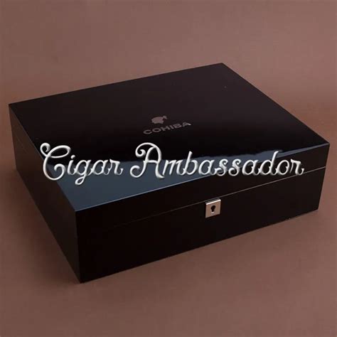 Qulaity Black High Gloss Piano Finish Cedar Wood Cigar Box Humidor