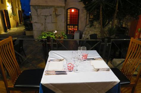 Ristorante Antico Vico Dove Mangiare A Gaeta Mondovagando