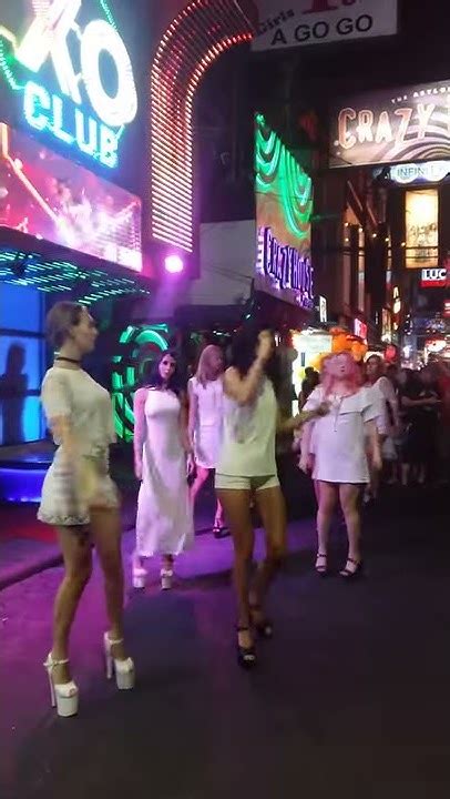 Russian Girls Dancing At Walking Street Pattaya Thailand Youtube