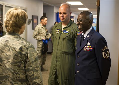 Afrc Commander Visits Charleston Reservists Th Airlift Wing