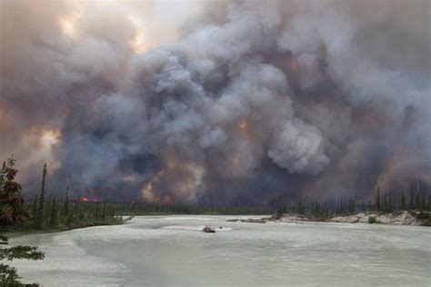 Chetamon Wildfire Cuts Power In Jasper Citynews Calgary